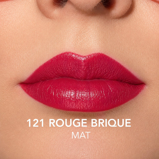Rouge à Lèvres Mat 121 Rouge Brique - tonalità sulle labbra