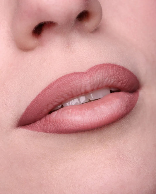 puroBIO Cosmetics LONG LASTING – Lipliner Pencil 09L Nude Freddo indossato